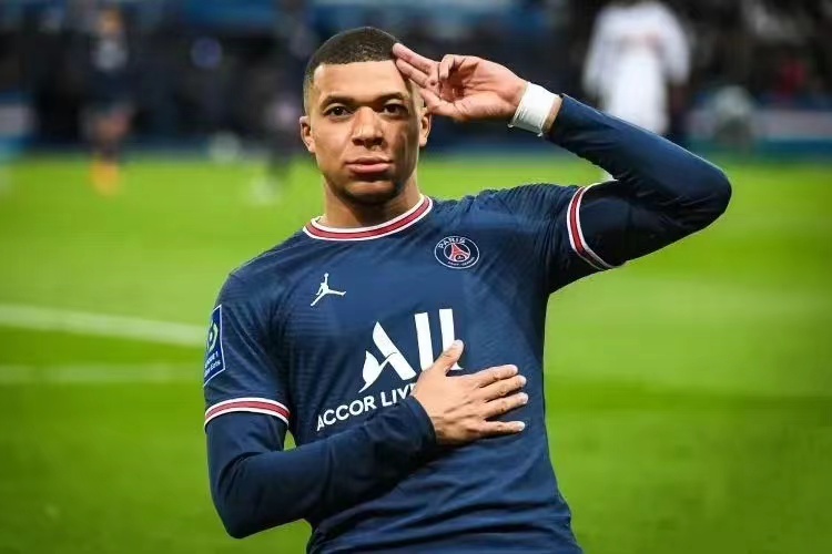 Mbappe refuse de renouveler son contrat à Paris, pourrait être transféré au Real Madrid